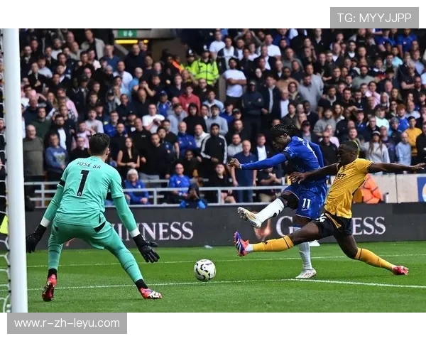 切尔西马杜埃凯突破极具威力 切尔西马杜埃凯突破极具威力