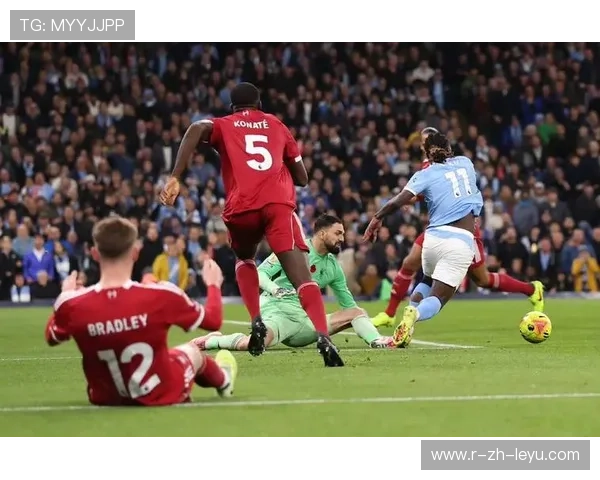 利物浦战术革新：边路传中与禁区活动的完美融合